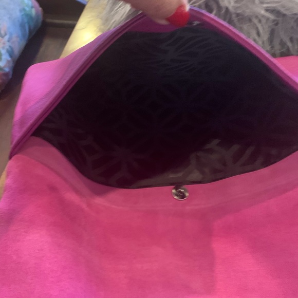 Fuchsia Trina Turk clutch - Picture 5 of 6